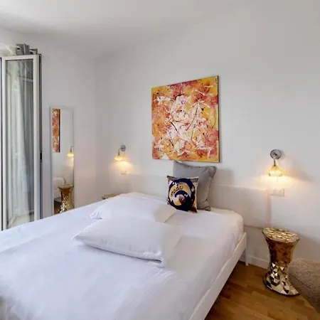 아파트 Suite *